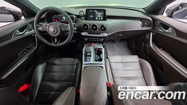 Kia Stinger 2019 — Photo 3/35