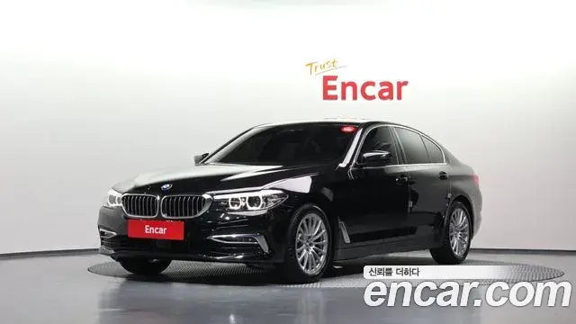 BMW 5 Series 2020 — Фото 1/20