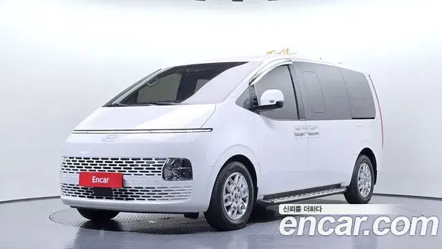 Hyundai Staria 2024 — Фото 1/20