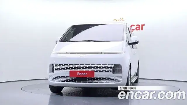 Hyundai Staria 2024 — Фото 3/20