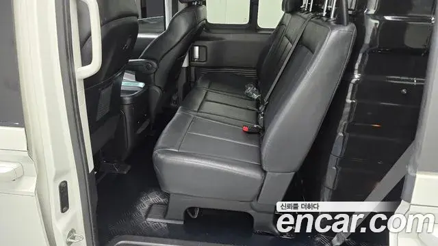 Hyundai Staria 2024 — Фото 12/20