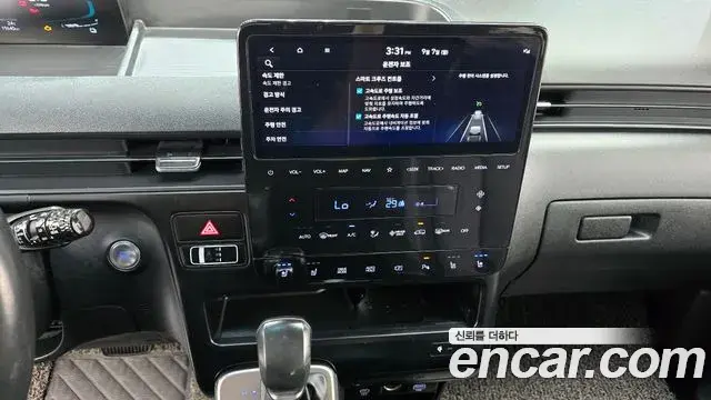 Hyundai Staria 2024 — Фото 14/20