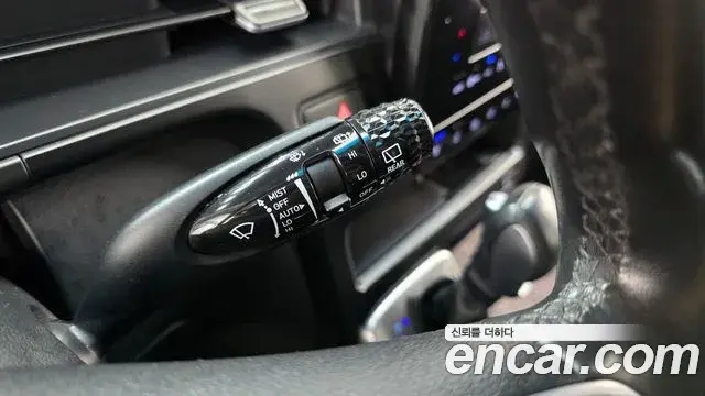 Hyundai Staria 2024 — Фото 16/20