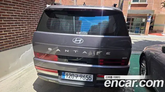 Hyundai Santa Fe 2025 — Фото 7/10