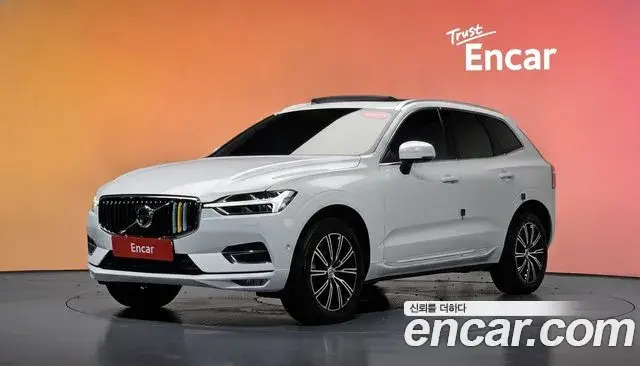 Volvo XC60 2020 — Фото 1/20