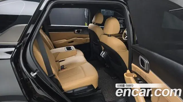 Kia Sorento 2022 — Фото 11/20