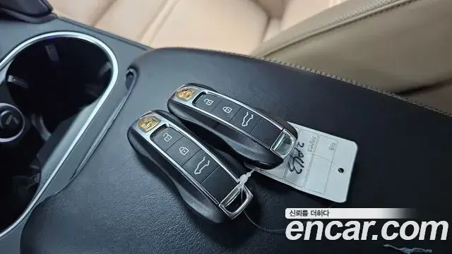 Porsche Cayenne 2021 — Фото 19/20