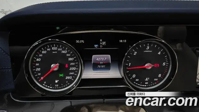 Mercedes-Benz E-Class 2018 — Фото 8/20