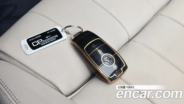 Mercedes-Benz E-Class 2018 — Фото 16/20