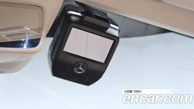 Mercedes-Benz E-Class 2018 — Фото 17/20