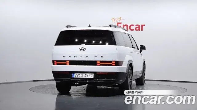 Hyundai Santa Fe 2023 — Фото 4/20