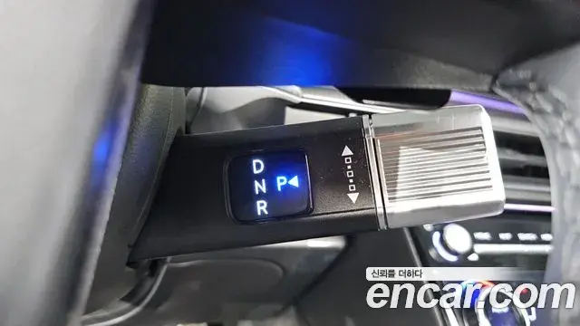 Hyundai Santa Fe 2023 — Фото 9/20
