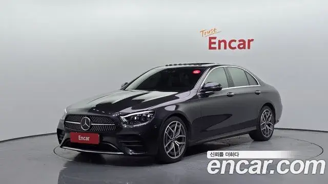 Mercedes-Benz E-Class 2021 — Фото 1/20