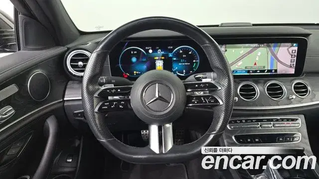 Mercedes-Benz E-Class 2021 — Фото 13/20