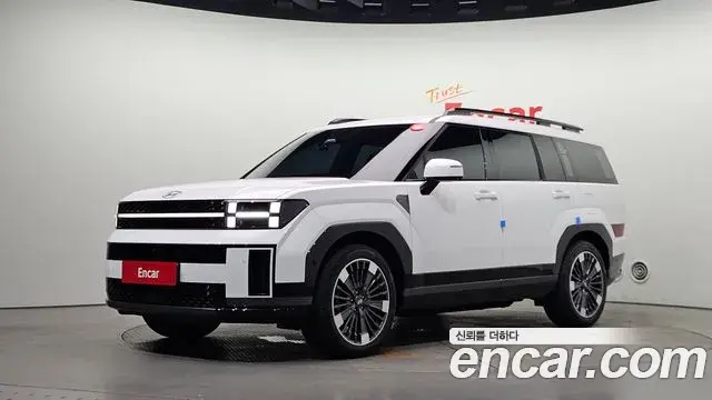 Hyundai Santa Fe 2025 — Фото 1/20