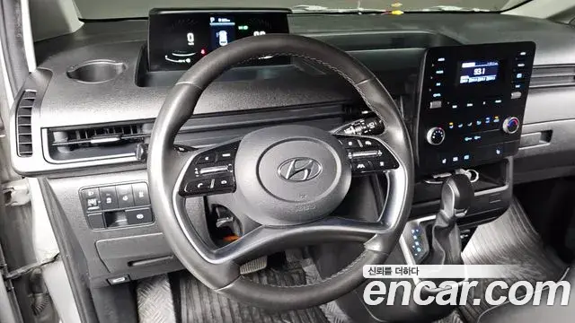 Hyundai Staria 2022 — Photo 26/28