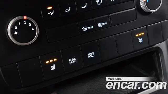 Hyundai Staria 2022 — Photo 4/28