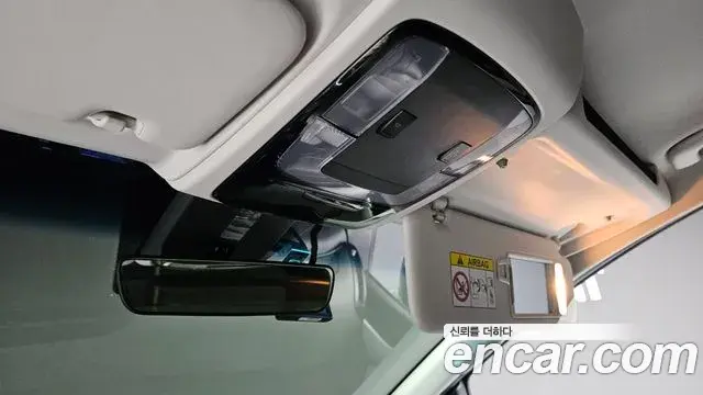 Hyundai Staria 2022 — Photo 3/28