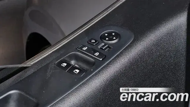Hyundai Staria 2022 — Photo 24/28