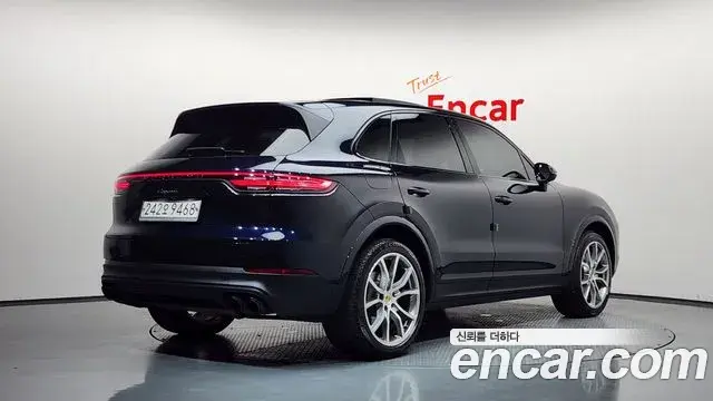 Porsche Cayenne 2019 — Фото 2/20