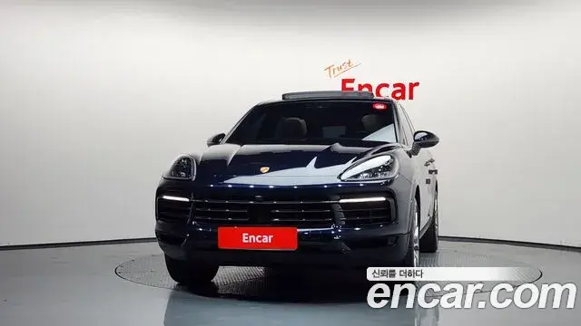 Porsche Cayenne 2019 — Фото 3/20