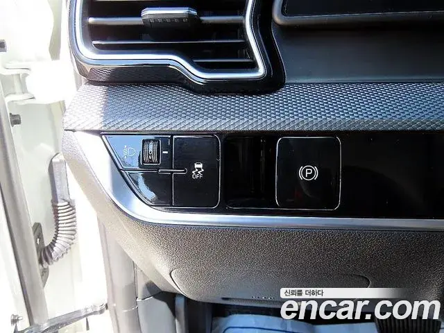 Kia Sportage 2024 — Фото 11/20