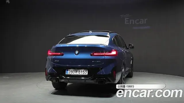 BMW X4 2022 — Фото 3/20