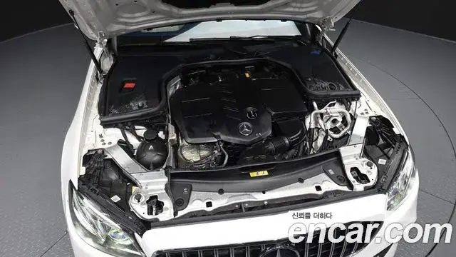 Mercedes-Benz E-Class 2020 — Фото 6/20