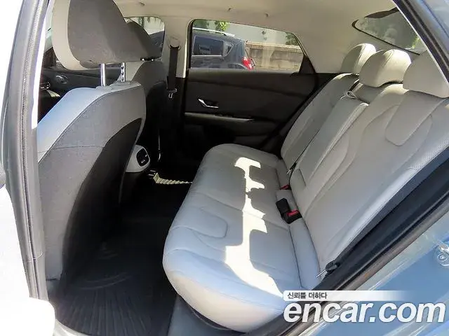 Hyundai Avante 2020 — Фото 6/20
