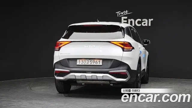Kia Sportage 2022 — Фото 4/20