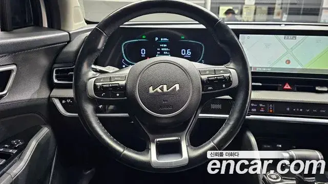 Kia Sportage 2022 — Фото 14/20