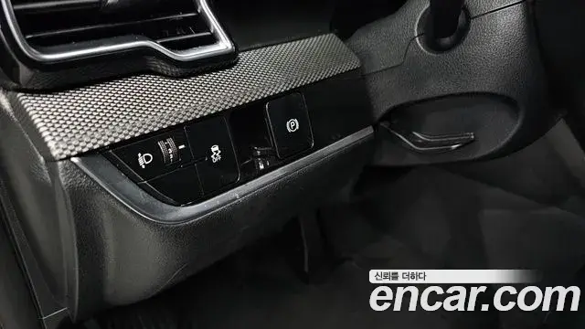 Kia Sportage 2022 — Фото 19/20