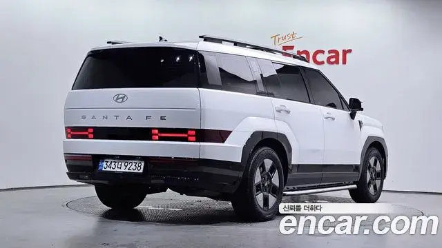 Hyundai Santa Fe 2024 — Фото 2/20