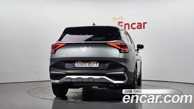 Kia Sportage 2023 — Şəkil 18/20