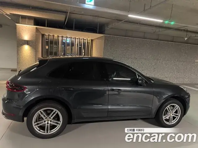 Porsche Macan 2018 — Фото 5/13
