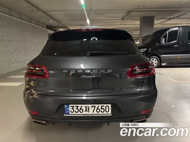 Porsche Macan 2018 — Фото 9/13