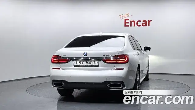 BMW 7 Series 2018 — Фото 4/20