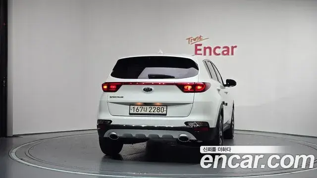 Kia Sportage The Bold 2021 — ფოტო 3/20