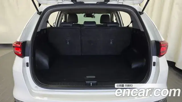 Kia Sportage The Bold 2021 — ფოტო 5/20
