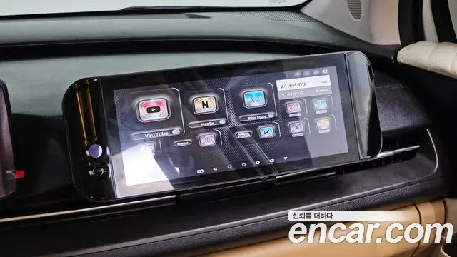 Kia Carnival 2021 — Фото 17/20