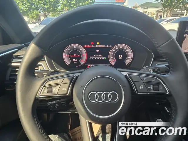 Audi A4 2020 — Фото 19/20