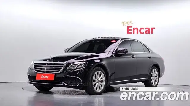 Mercedes-Benz E-Class 2020 — Фото 1/20