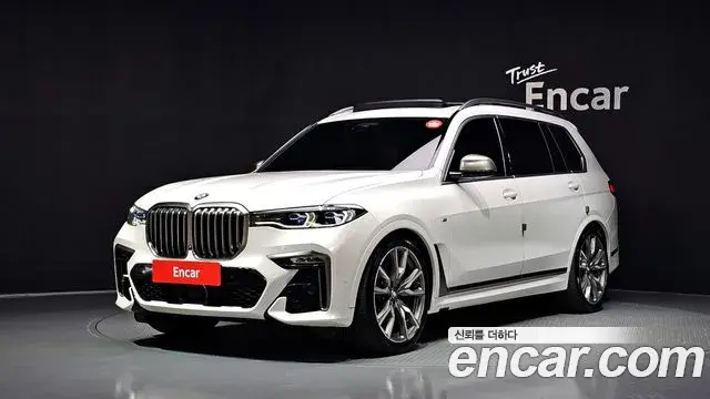 BMW X7 2019 — Фото 9/20