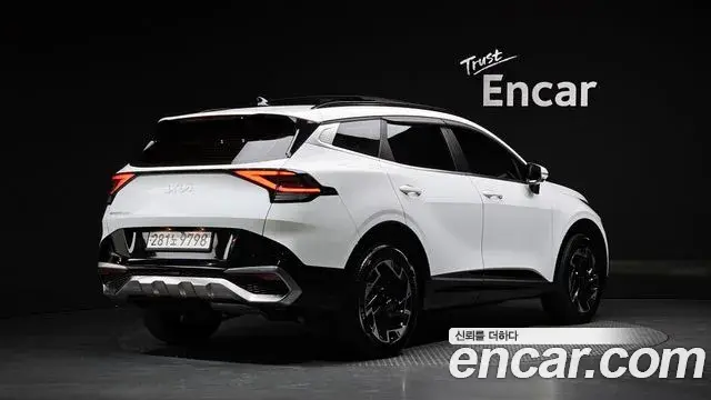 Kia Sportage 2022 — ფოტო 29/36