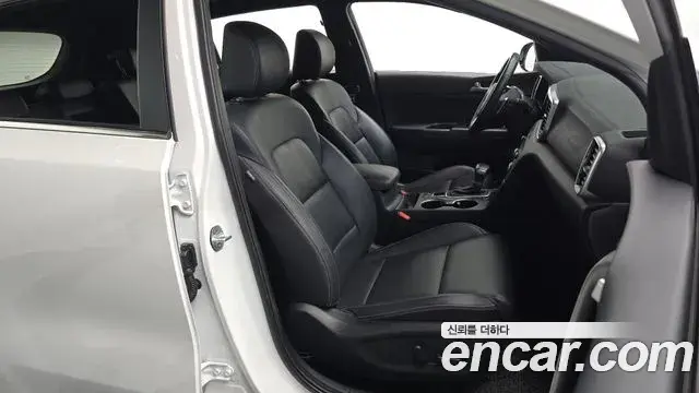 Kia Sportage The Bold 2018 — Фото 12/20