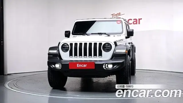 Jeep Wrangler 2021 — Фото 2/20