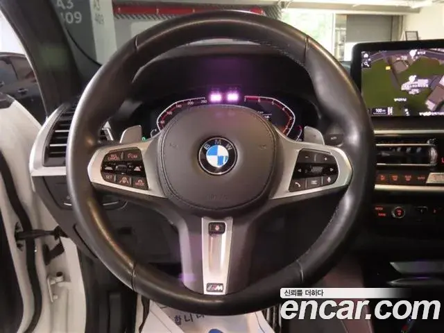 BMW X4 2022 — Фото 15/20