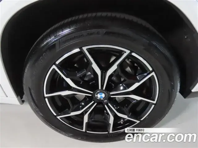 BMW X4 2022 — Фото 17/20