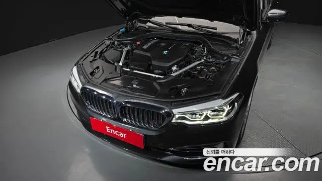 BMW 5 Series 2019 — Фото 6/20