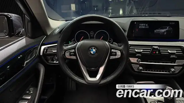 BMW 5 Series 2019 — Фото 13/20